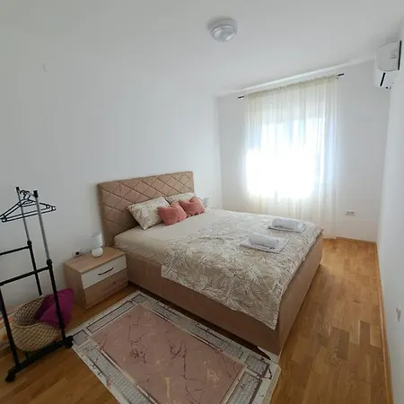 Vucetic Apartment- Lejlighed *